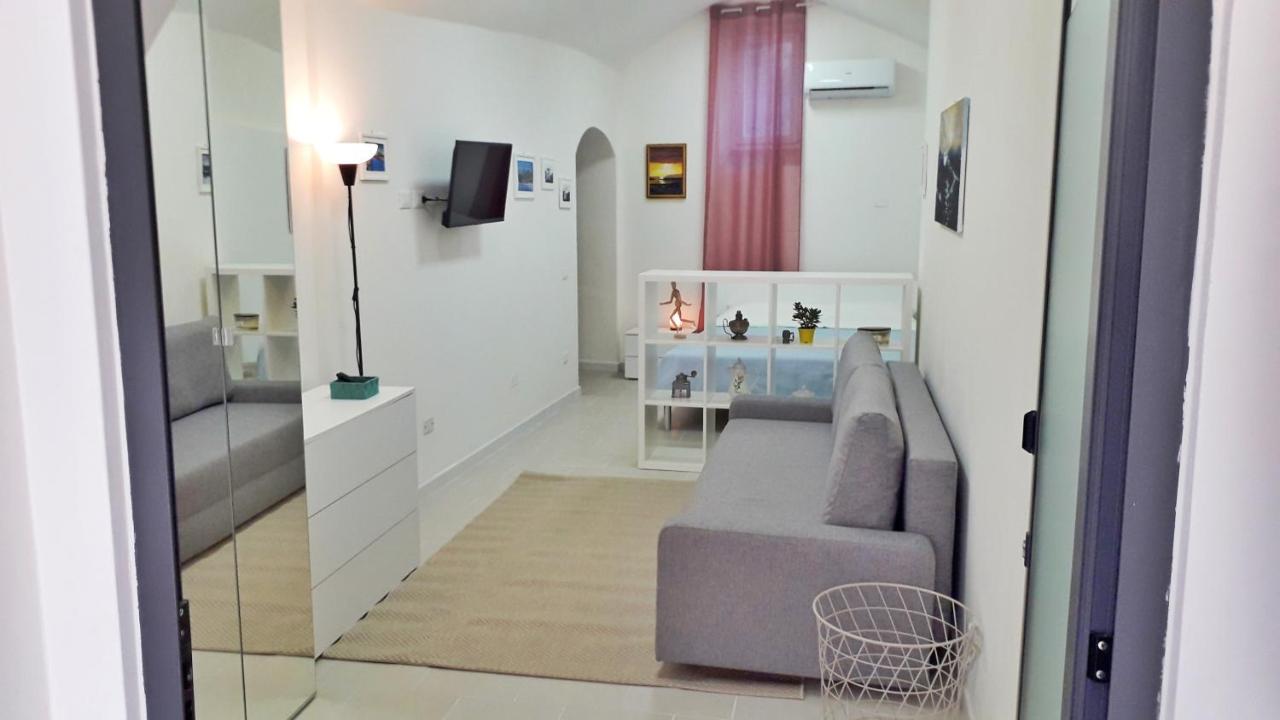 Apartamento Max In Center Parking Privato Nel Prezzo San Remo Exterior foto